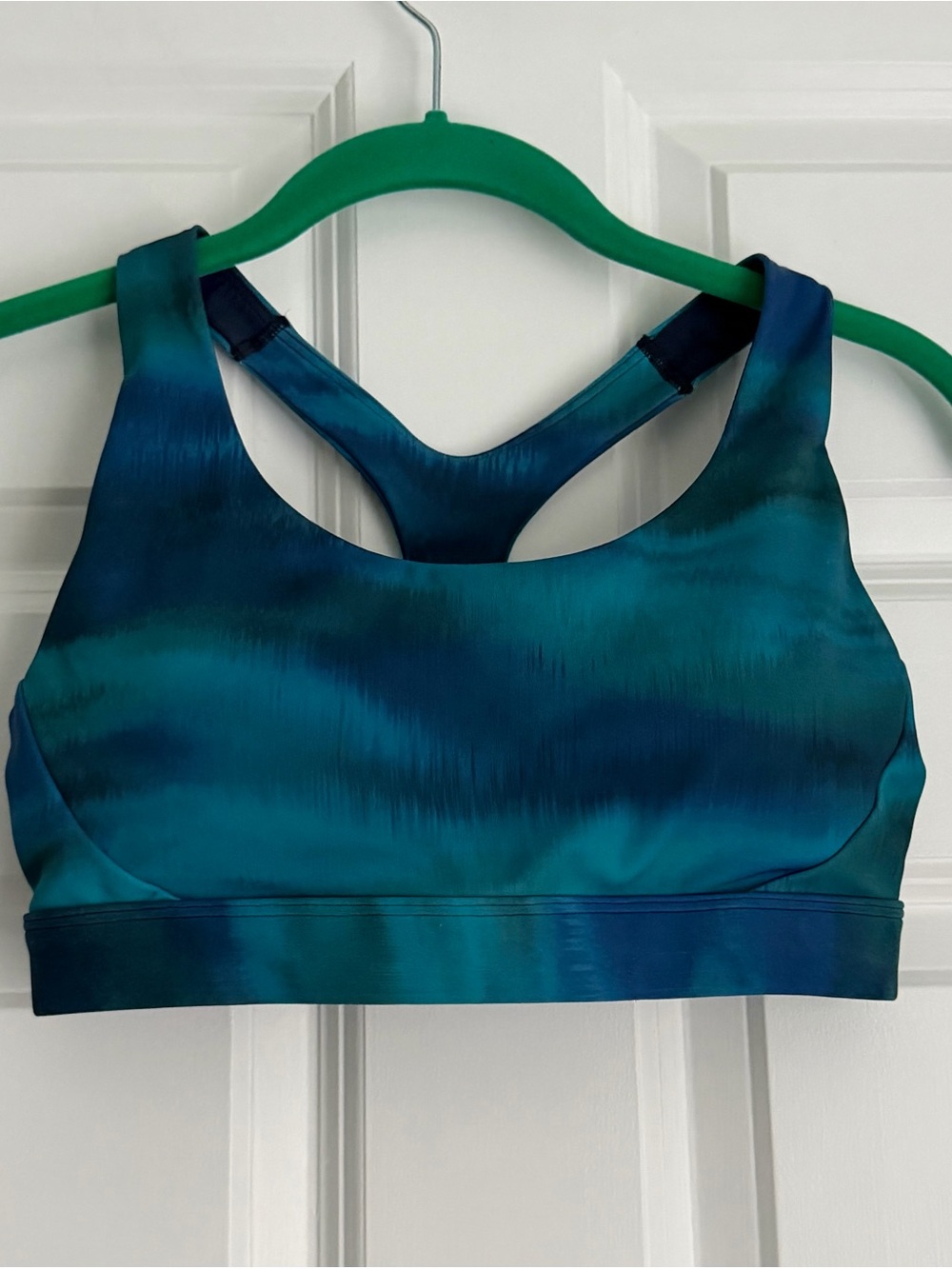 Athleta Ultimate Teal & Blue Racerback Sports Bra Top Removable Pads Size Small